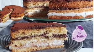 Leckere kuchen leckere kuchen rezepte. So Eine Einfache Und Leckere Torte Mit Bananen Und 2 Verschiedene Leckere Tortencreme Youtube