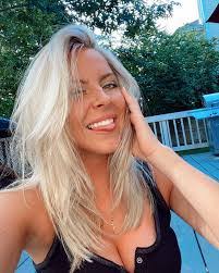 Logan Campbell's Instagram, Twitter & Facebook