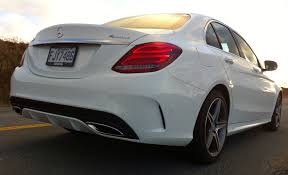 The c400 demonstrated a marked reluctance to turn, but the lighter c250 turns in quickly and remains fairly neutral in corners. Capsule Review 2015 Mercedes Benz C400 4matic The Truth About Cars