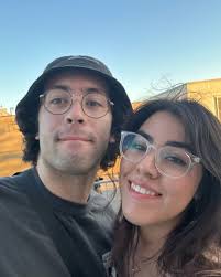 i'm 23 now, but my girlfriend still smells so st*nky 😟🥺💕