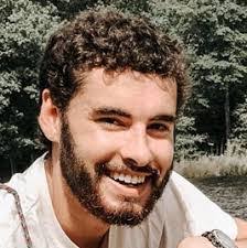 Travis Rogers's Instagram, Twitter & Facebook