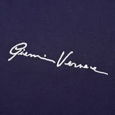 Gianni versace started the design house that would come to be versace in 1978. Tehotna Vydrzi Hravy Gianni Versace Ogo Vstup Venec Porter