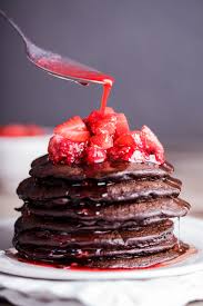 This low calorie pancake recipe is so easy to make and keeps the waistline at bay. Easy And Healthy Chocolate Banana Oat Pancakes Simply Delicious