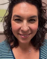 Eve Smiley || Wellness + Mindset Coach 💫