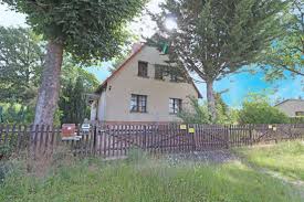 Auf einer grundstücksfläche von 548 m² können sie ihre eigenen träume wahr werden lassen. Haus Zum Verkauf Franz Schmidt Str 45b 16567 Schildow Muhlenbecker Land Mapio Net