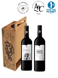 Coffret 2 Bouteilles Vin Rouge Aoc Planche A Decouper 2x75 Cl Doté d'une doublure en feutre noire à l'intérieur, cette boîte peut non seulement être utilisée pour les bouteilles. coffret vin rouge 2 bouteilles planche a decouper