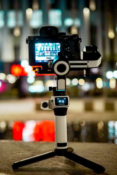 Stop Buying the Wrong Camera! A Comprehensive Guide for Beginners to Choose  the Best! | Pixels Perfect
