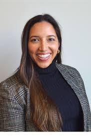 Cassandra Dowling, Real Estate Agent