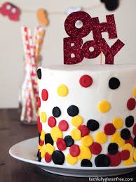 Fondant is a dough made of sugar paste that can be rolled out and draped over a simple or hey guys here is a video on 3 different birthday cakes without fondant for men. Homemade Fondant That Tastes Like Buttercream Video Faithfully Gluten Free
