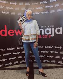 Dengan adanya social media platform seperti instagram, finalis dewi remaja sememangnya akan menjadi perhatian ramai orang dan korang pon semestinya nak tahu instagram handle untuk setiap peserta yang layak menjadi top 12 dewi remaja. Bekas Finalis Dewi Remaja Ernisha Tidak Lagi Berhijab Enggan Dilabel Hipokrit Buzzkini