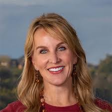 Keri Guy's Instagram, Twitter & Facebook