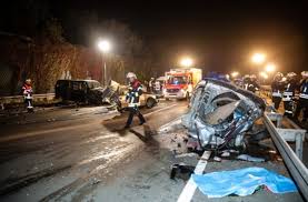 Diese personen bekommen jetzt post. Schrecklicher Unfall In Nrw Saugling Auf A2 Uberfahren Tot Panorama Stuttgarter Nachrichten
