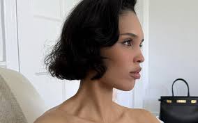 The False Facade Of The Trad Wives