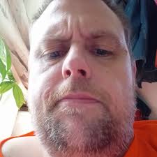 Does a box with a port in the middle sound the same as a 4th order blow  through for an avalanche build?