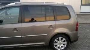 The volkswagen touran is a compact mpv first launched in february 2003, sold in europe and other select markets. Review Volkswagen Touran Tdi Highline Uit 2008 Youtube
