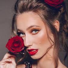 Danielle Latimer (MissDaniLatimer)