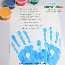 20 easy and cute mother's day crafts for preschoolers including handprint and footprint ideas. Mothers Day Activities Theme For Preschool