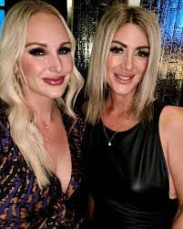 Nichole Connelly's Instagram, Twitter & Facebook