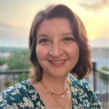 Courtney Bertsch's Instagram, Twitter & Facebook