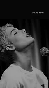 Maybe you would like to learn more about one of these? Pin By Bluemoon Army On Halsey Halsey Halsey Hair Halsey Black And White