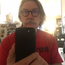 My name is Stella, I live near you. Will you accept me? 💚📍