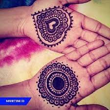 Gambar henna sendiri ternyata sudah dikenal oleh manusia sejak sekitar 5000 tahun yang lalu dan berasal dari negara india. Cantik Henna Anak Fur Android Apk Herunterladen