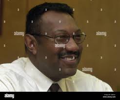 Mt. Diablo school district superintendent Gary McHenry runs the largest  school district in the county Thursday, April 8, 2004 at the district  office in Concord, Calif. (Susan Tripp Pollard/Contra Costa Times Stock