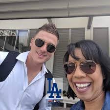 Omg me as a Dodger fan find this 💩 hilarious af 🤣🤣🤣 (Not true)