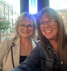 Having fun with the besties at McKinney's!!🥰🥰