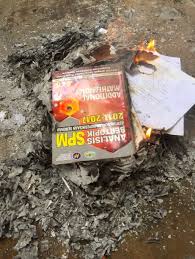 2 hours 30 minutesthis question paper consists of 3 sections: Spm Students Set Add Maths Textbook On Fire As They Couldn T Answer Exam Questions World Of Buzz