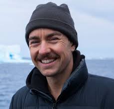 Road Tips: 7 Ways to Survive in the Field