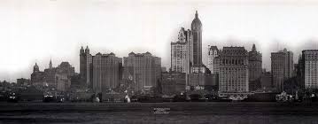 Black And White New York City Skyline Downtown Skyline With Singer Building 1910 World S Tallest New York Architecture New York Broadway Nyc Skyline