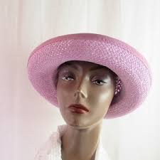 Donna Cappello Italiano Designer Flippo Catarzi Firenze Italia Viola