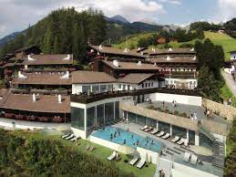 Dass die region etwas ganz besonderes ist, zeigt schon seine spezielle lage: Apartment Goldried Park In Matrei In Osttirol At9971 200 2 Interhome