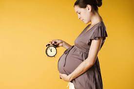 قبل أيام أو أسابيع قليلة من بدء المخاض، ستخرج السدادة المخاطية التي تغطي فتحة الرحم من المهبل، وعادةً ما تحتوي على كميات صغيرة من الدم، وإذا بدأ النزيف واعراض المخاض قبل الأسبوع السابع والثلاثين من الحمل، فيجب. Ø³Ø¯Ø§Ø¯Ø© Ø§Ù„Ø±Ø­Ù… Ø¨Ø¯ÙˆÙ† Ø¯Ù… ØªØ¹Ø±Ù Ø¹Ù„ÙŠ Ø³Ø¯Ø§Ø¯Ù‡ Ø¹Ù†Ù‚ Ø§Ù„Ø±Ø­Ù… ÙˆØ§Ù†ÙˆØ§Ø¹Ù‡Ø§ Ø§Ø­Ø§Ø³ÙŠØ³ Ø¨Ø±ÙŠØ¦Ø©