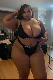 Pin by Mike Summerville on Dam Bigg Baby | Curvy women outfits, Woman  booties, Big beautiful woman