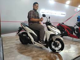 Sep 11, 2019 · maka kami akan mengulas tentang modifikasi vario 150 yang memiliki variasi dan model kekinian, sehingga memudahkan kamu membuat tampilan mobil dan motor semakin menawan.ulasan kali ini terkait modifikasi vario 150 dengan judul artikel 40+ top populer modif vario 150 hitam doff 2018 berikut ini. Pilihan Warna Baru Honda Vario 150 2019 Biru Doff Dan Coklat Doff Makin Kekinian Harga 22 Jutaan Indoride Com