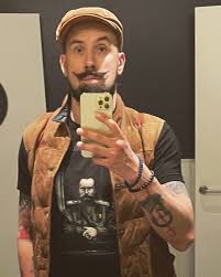 Роман Антоновский - автор телеграмм канала Сыны Монархии  http://t.me/SonOfMonarchy #krestimech #крестимеч