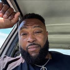 Lakisha Kirby's Instagram, Twitter & Facebook