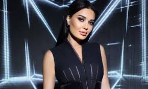 ظهرت سيرين في الصورة التي نشرتها عبر حسابها بتطبيق instagram بشعر أشقر طويل وحواجب بشعر داكن، وعلقت على الصورة سائلة الجمهور عن رأيهم بهذه. Ù…Ø³Ù„Ø³Ù„ Ø±ÙˆÙ…Ø§Ù†Ø³ÙŠ ÙŠØ¬Ù…Ø¹ Ø³ÙŠØ±ÙŠÙ† Ø¹Ø¨Ø¯ Ø§Ù„Ù†ÙˆØ± ÙˆØ¹Ø§Ø¯Ù„ ÙƒØ±Ù… Ø§Ù„Ù‚Ø¯Ø³ Ø§Ù„Ø¹Ø±Ø¨ÙŠ