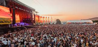 Tomas tammemets (born 18 november 1991), better known as tommy cash (sometimes stylised as tomm¥ €a$h), is an estonian rapper, singer, and conceptual artist. Electric Castle Festival 2020 Dj Magazin