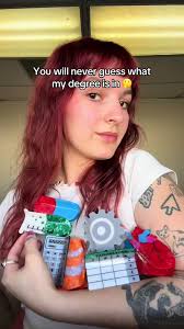 My niche art degree is what gave me a leg up in my career as an accessories  designer, besides a talent for entrepreneurship! #artschool  #smallbizsuccess #productdesign #careertok