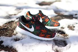 The weave pattern allows for easy movement and you can transfer your stride without feeling discomfort. Nike Roshe Run Floral The Brownman Collective
