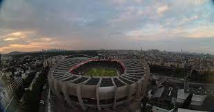 Der parc des princes begrüßt messi und die psg galacticos. Das Stadion Von Paris Parc Des Princes