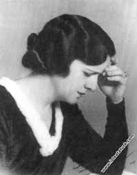 Latife Uşşaklı (Uşşaki)