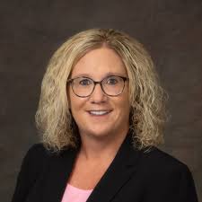 Jenny Squires's Instagram, Twitter & Facebook