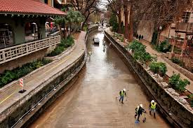 Watch the entire san antonio riverwalk tour in hd. Things Found In The San Antonio River