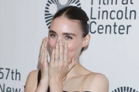 Rooney Mara & Joaquin Phoenix