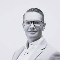 1000+ "Treder" profiles