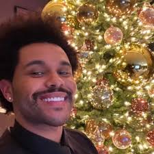 365 days main male actor michael morrone or massimo torricelli was married  a lebanese woman called rouba saadeh but now divorced.... i mean what a  lucky b